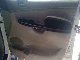2005 TOYOTA SIENNA, WHITE, LE, 3.3L, AT. FWD,  Z25010